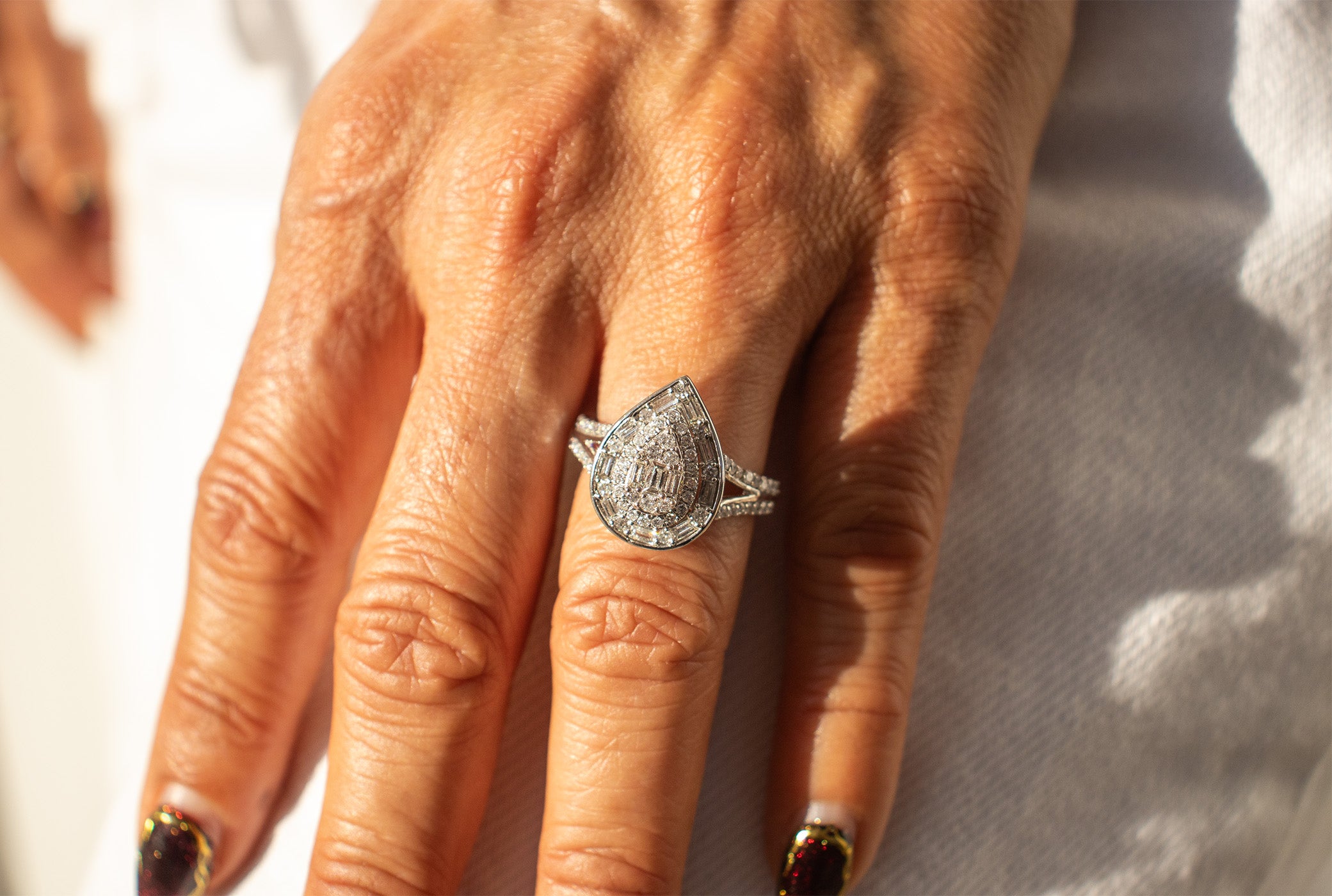 14K Gold Pear Shape Natural Diamond Ring